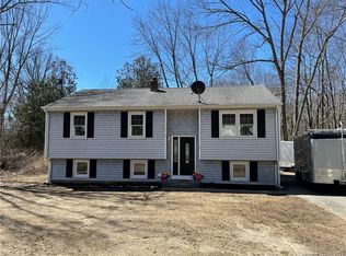 2 Roger Rd, Griswold, CT 06351