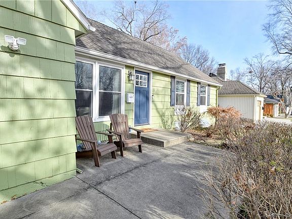 3rd image of 6216 W 76th Pl