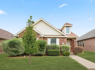 8929 Eastwood Ave, Aubrey, TX 76227
