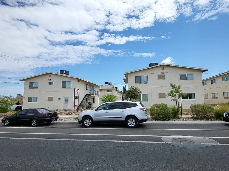 Mulberry Park Apartments — Photo 3