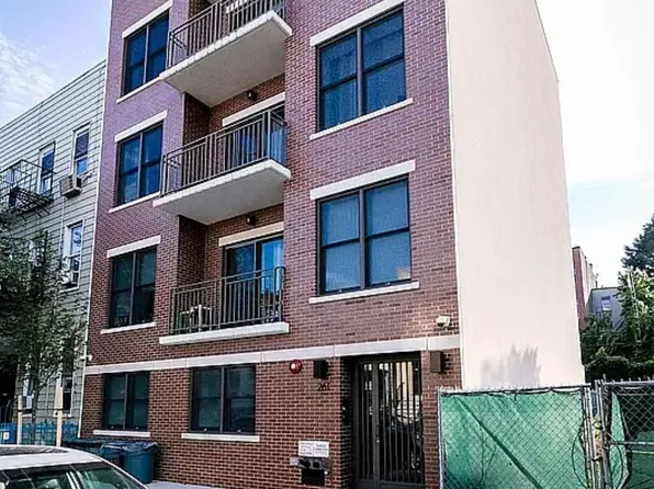 261 Eckford Street image 12 of 13