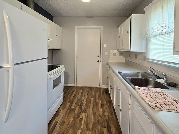 4th image of 1315 E 21st St