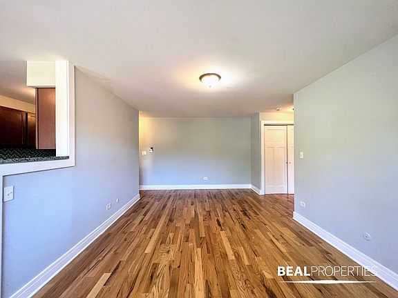 3rd image of 696 Elm Pl APT 203