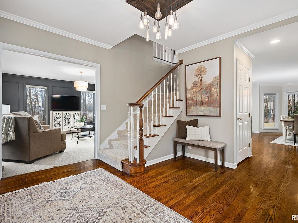 9711 N Cherrybark Ct, Peoria, IL 61615 | Zillow