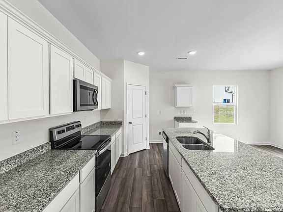 3rd image of 10137 Peppercorn Place