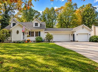 15969 Lone Pine Ct, Spring Lake, MI 49456