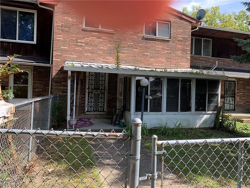 1st image of 4525 E 143rd St
