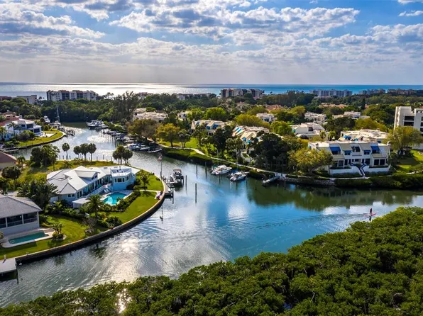 1906 HARBOURSIDE DRIVE #304, LONGBOAT KEY, FL 34228