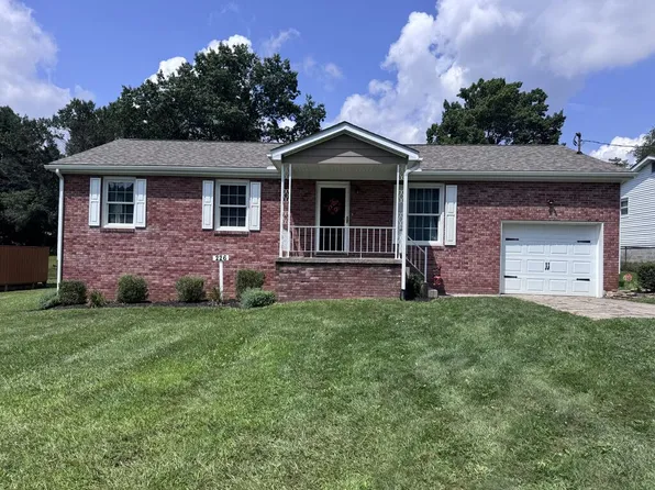 226 E Whitby Rd, Shady Spring, WV 25918