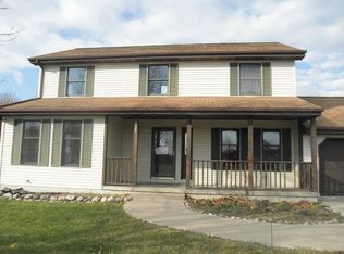 1527 Dairy Ln, Ottawa, IL 61350