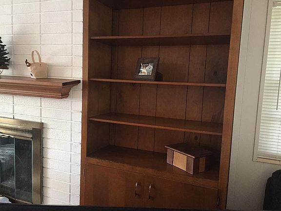 2nd image of 506 Leisure Ln