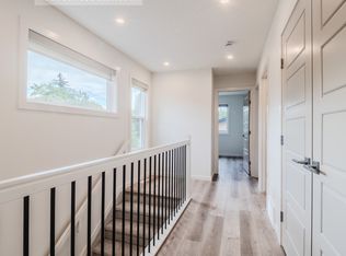 10819 65th Ave NW #869A8EF89, Edmonton, AB T6H1V8