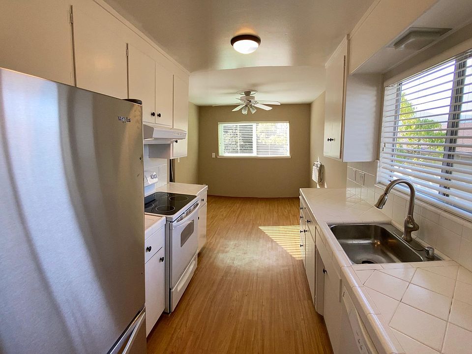 1st image of 10291 Alpine Dr APT 3