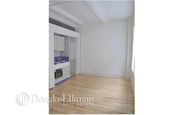 Rented by Douglas Elliman | media 20