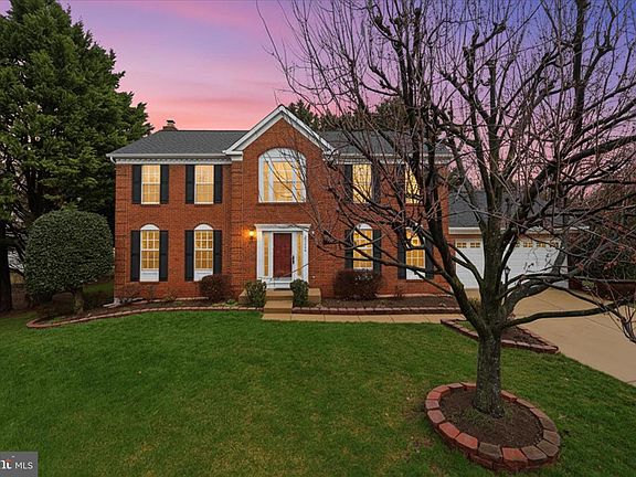 2nd image of 47784 Fathom Pl