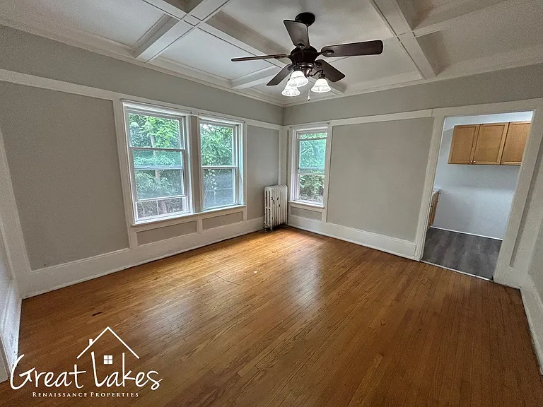 34 Hazelwood St — Photo 13