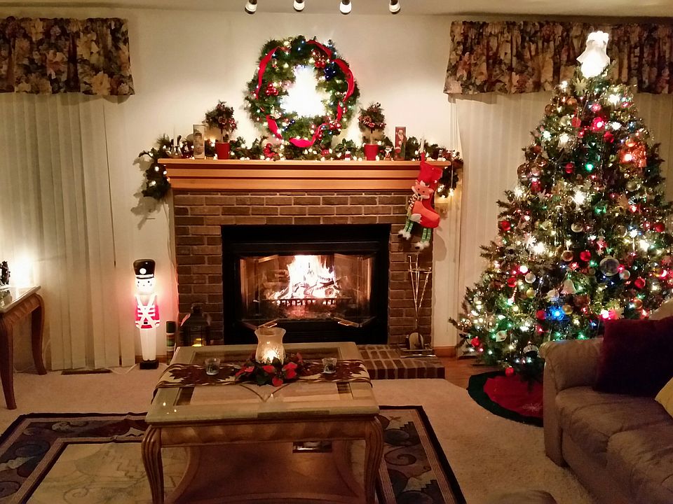 2nd image of 8265 N River Rd