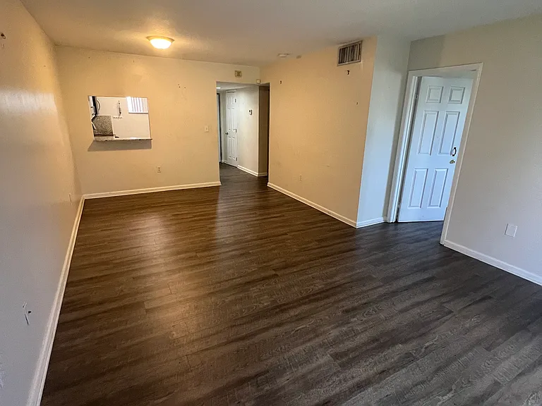 11311 SW 200th St #306 — Photo 9