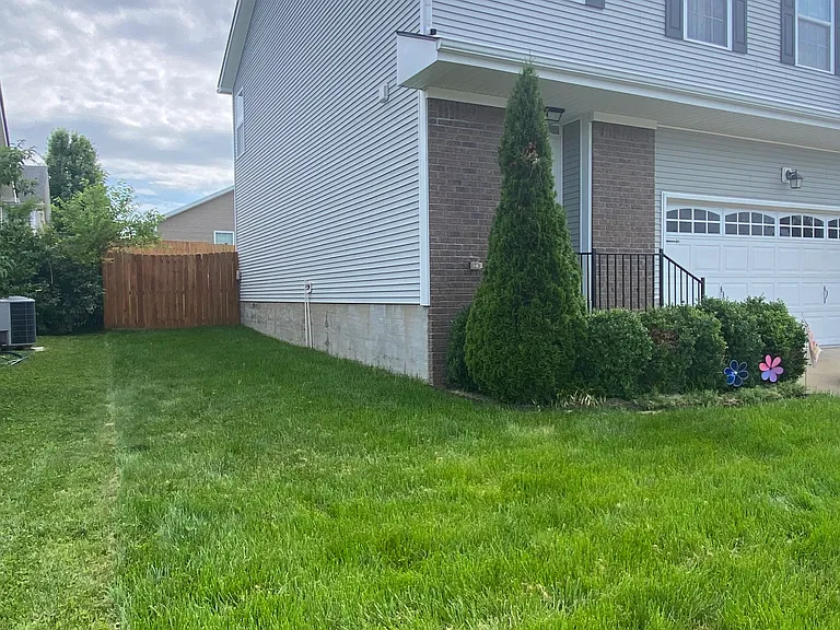 101 Rose St — Photo 3