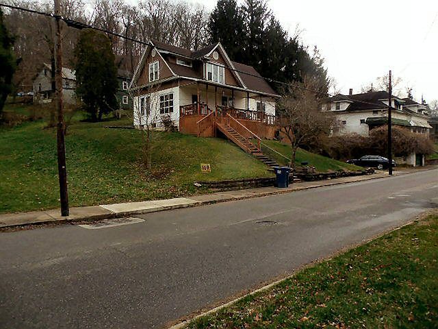 1st image of 207 Mulberry Ave