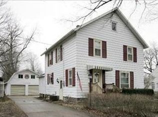 215 N Grant Ave, Three Rivers, MI 49093