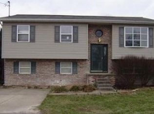 463 Roush Ferrel Dr, Point Pleasant, WV 25550