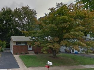 186 Woods Dr, Annapolis, MD 21403