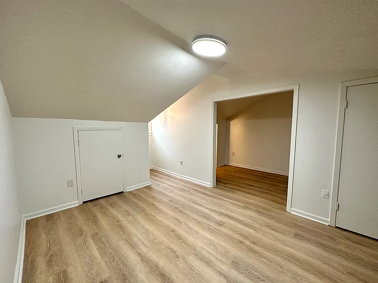 Garden District Studio Apartment, All Utilities Included! — Photo 3