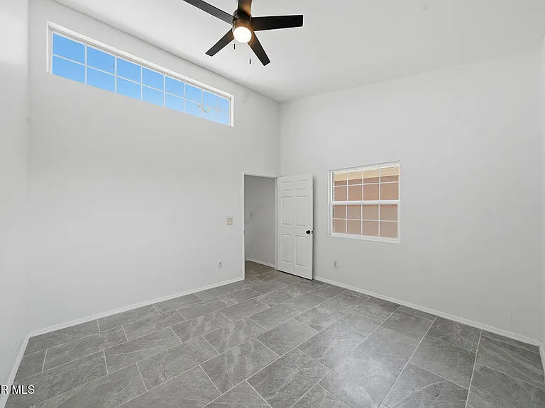 821 Los Lagos Way #A — Photo 19