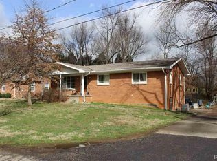 612 E Bartlett Dr, Newburgh, IN 47630