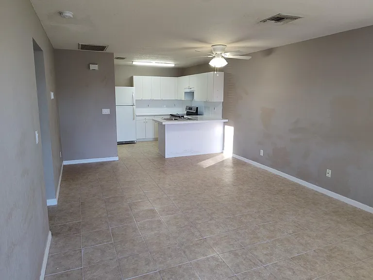 3753 SW Santa Barbara Pl #C — Photo 15