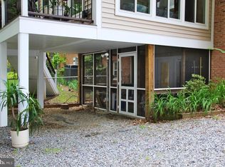 813 Spring Valley Dr #B, Fredericksburg, VA