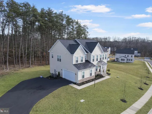 6201 Carters Grove Dr, Manassas, VA 20112