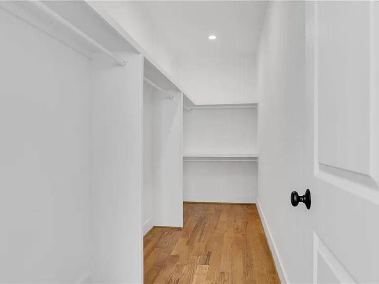 976 Dunning St #A — Photo 21