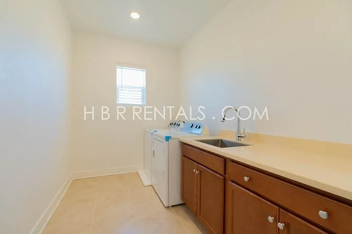 2752 Tribune St — Photo 29