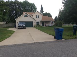 5075 Heathrow Ave, Kalamazoo, MI 49009