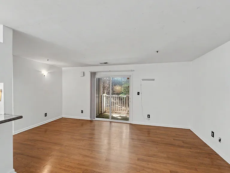 9535 University Terrace Dr #B — Photo 11