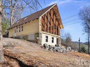 187 Wild Rose Ln, Burnsville, NC 28714