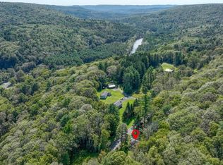 58 Galligan Rd, Cuddebackville, NY 12729