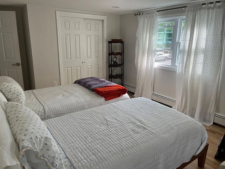 89 Parkside Ave — Photo 5
