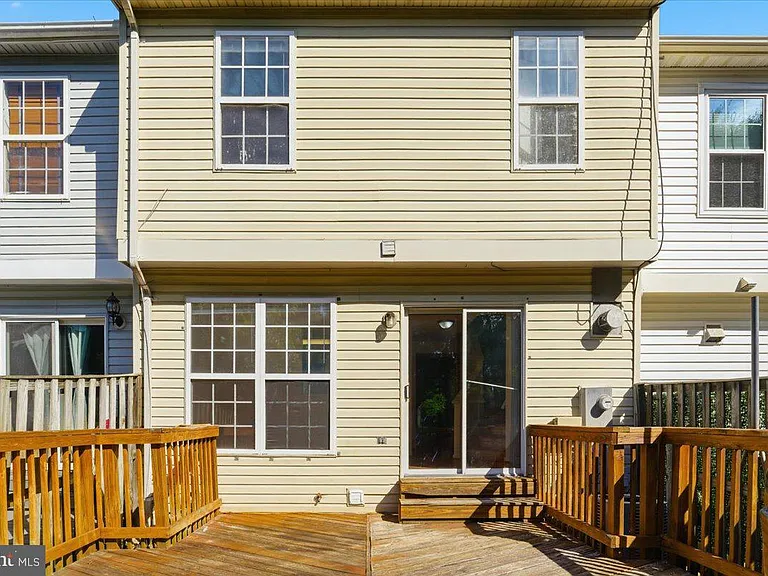 6129 Kendra Way — Photo 31