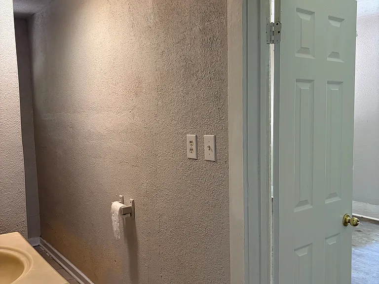 3605 Rebecca St #1 — Photo 9