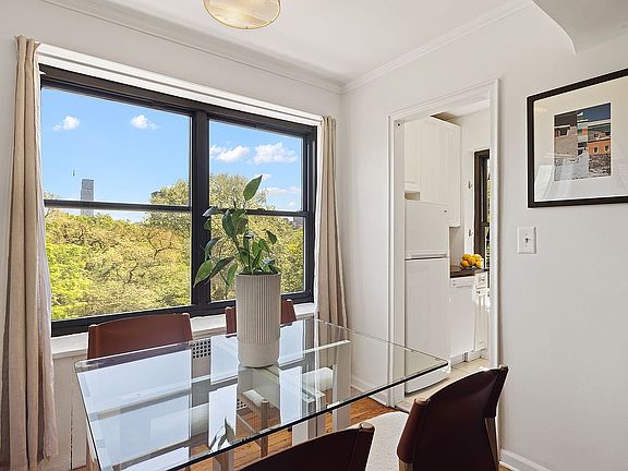 5th image of 425 Central Park W APT 6C