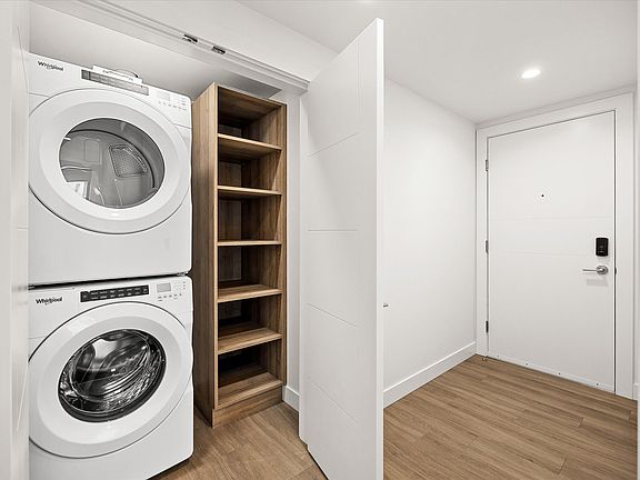 5th image of 3699 Capozzi Rd #1302