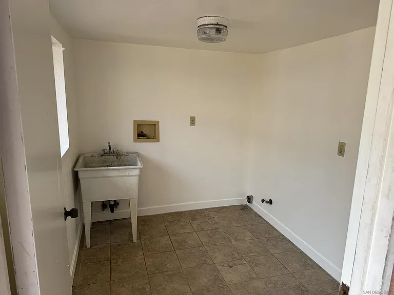 1618 Missouri St — Photo 18