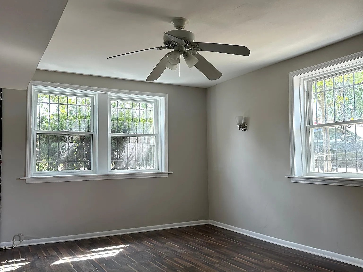 3001 N Leclaire Ave — Photo 4