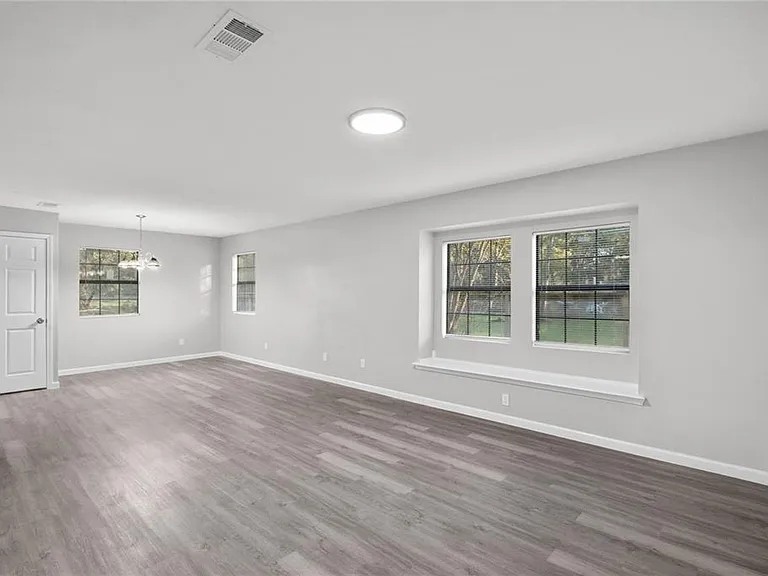 20575 Kings Rd — Photo 5