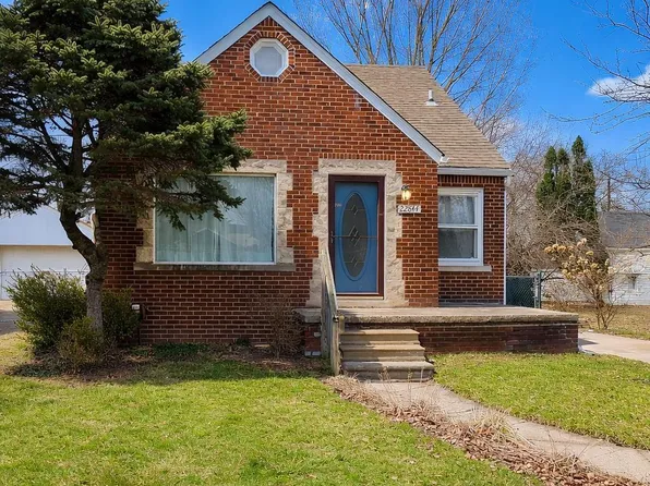 22844 Oakwood Ave, Eastpointe, MI 48021
