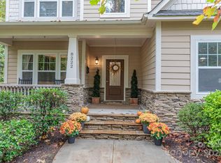 8222 Aspen Ct, Mint Hill, NC 28227