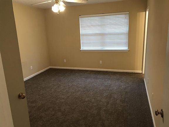 3rd image of 3515 Diamondhead Ln